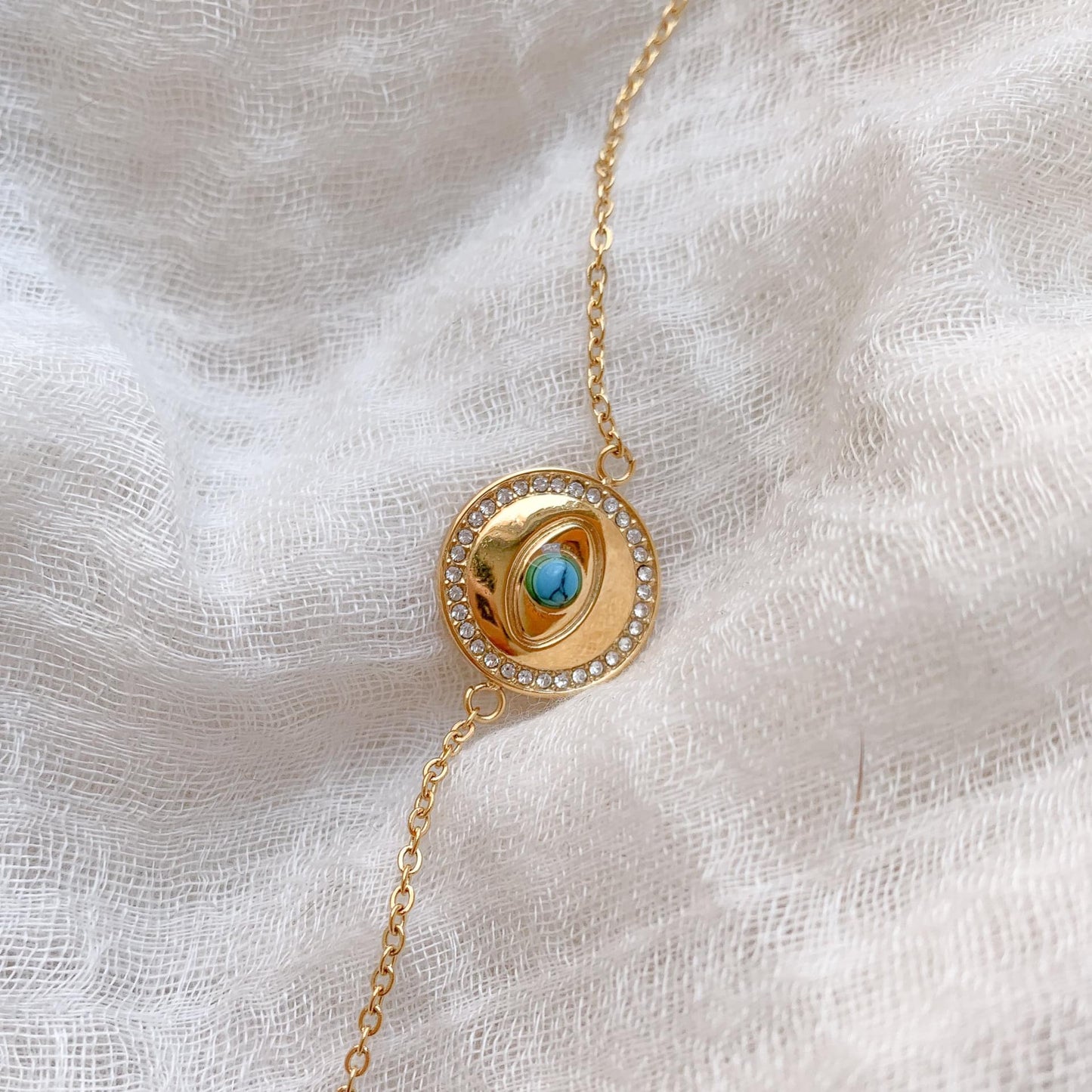 Pulsera ojo dorado